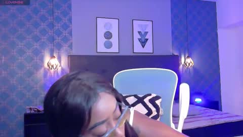 Mia  online show from February 2, 12:45 pm