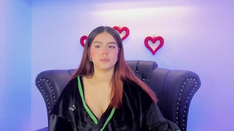 Snapshot of miamontoya chatting on February 25, 3:42 pm Mia   -5 7001400 Follow  online show from February 25, 3:42 pm