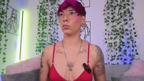 Mia Morgann online show from April 4, 2:02 pm