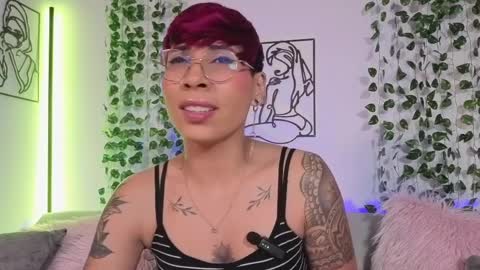 Mia Morgann online show from March 31, 1:39 am