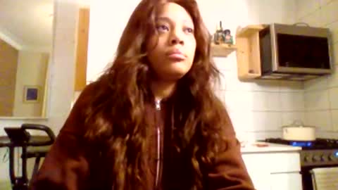 MiaMuffn online show from April 5, 7:05 am