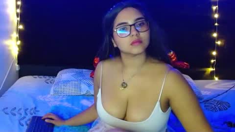 Snapshot of miapeyton chatting on February 25, 4:57 pm Mia Peyton   online show from February 25, 4:57 pm