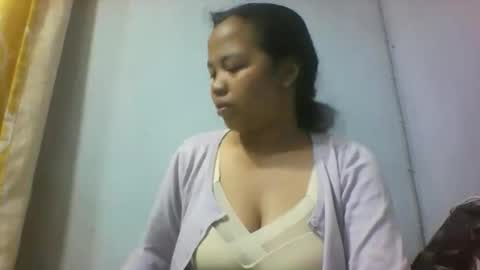 Snapshot of miarii chatting on October 1, 1:21 pm miarii online show from October 1, 1:21 pm