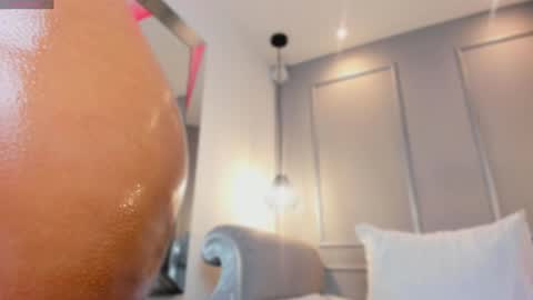 Mia  online show from February 20, 6:26 am