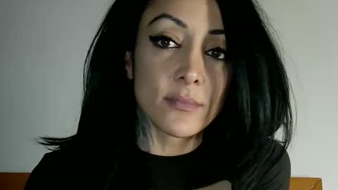 miatemptress69 online show from January 16, 10:57 am