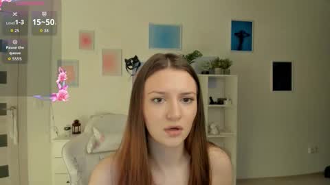 Mia online show from December 1, 5:38 am