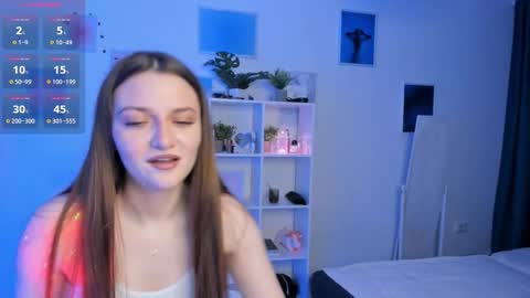 Mia online show from October 20, 5:23 am