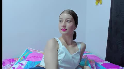  Chloe  online show from March 4, 11:46 pm