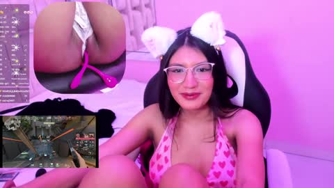 Snapshot of miavoss_ chatting on February 1, 7:36 am mia online show from February 1, 7:36 am