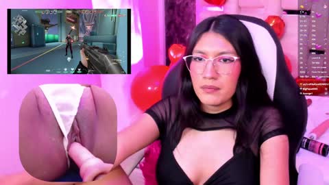 Snapshot of miavoss_ chatting on February 6, 1:49 am mia online show from February 6, 1:49 am
