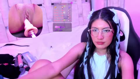 Snapshot of miavoss_ chatting on January 31, 5:51 am mia online show from January 31, 5:51 am