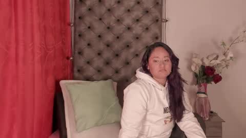 micaelahott_ online show from March 8, 9:50 am