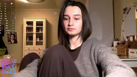 Emily online show from January 8, 2:56 pm