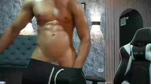 michael_torres15 online show from September 24, 10:16 pm