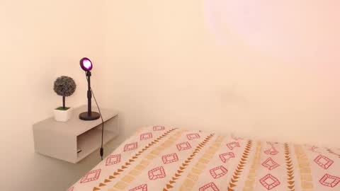 Michaela online show from November 4, 8:10 pm