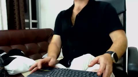 Snapshot of michaelhawtin chatting on October 1, 5:28 am Michael Contenido explcito online show from October 1, 5:28 am