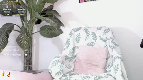 Michaell online show from November 24, 7:45 pm