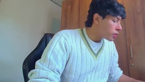 Snapshot of michaelstones chatting on January 14, 2:11 pm michaelstones online show from January 14, 2:11 pm