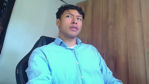 Snapshot of michaelstones chatting on January 23, 2:07 pm michaelstones online show from January 23, 2:07 pm