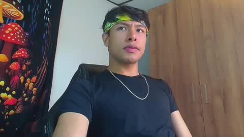 Snapshot of michaelstones chatting on February 11, 2:46 pm michaelstones online show from February 11, 2:46 pm