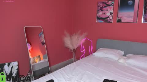 michele_mack online show from September 15, 2:35 am