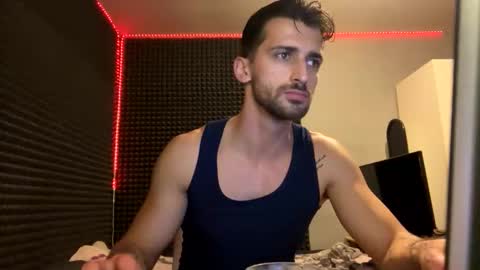 Snapshot of michelemagnetico chatting on October 13, 9:39 pm michelemagnetico online show from October 13, 9:39 pm
