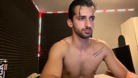 Snapshot of michelemagnetico chatting on September 30, 11:26 pm michelemagnetico online show from September 30, 11:26 pm