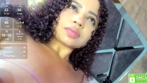Snapshot of michell__evans chatting on October 14, 1:47 pm Michell online show from October 14, 1:47 pm
