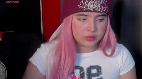 Snapshot of michell_petty01 chatting on January 30, 2:58 pm michell_petty01 online show from January 30, 2:58 pm