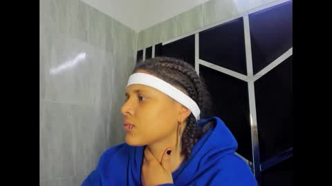 Snapshot of michell_rs chatting on February 22, 1:44 am michell_rs online show from February 22, 1:44 am