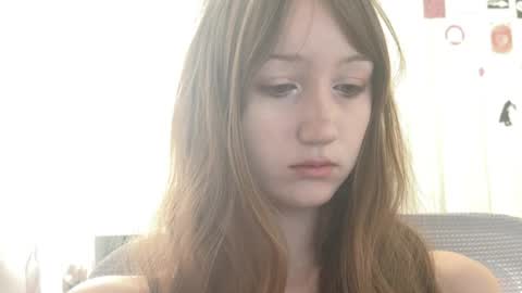 Snapshot of michelle_neely chatting on October 2, 10:25 am michelle_neely online show from October 2, 10:25 am