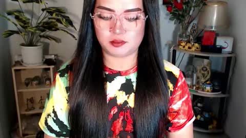 Snapshot of michellechannelxxx chatting on September 24, 7:04 am Michelle online show from September 24, 7:04 am