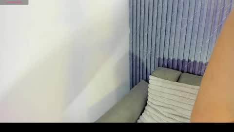 Michelle Foxx online show from May 1, 3:17 pm