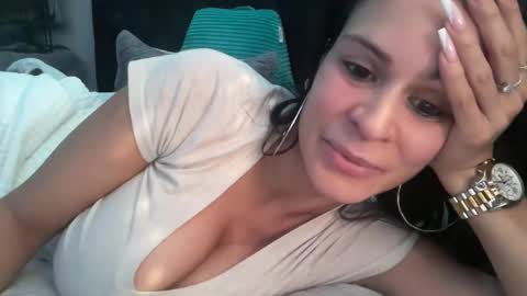 Skye online show from February 26, 10:04 pm