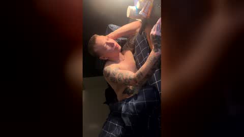 mickeymag52 online show from February 21, 4:26 am