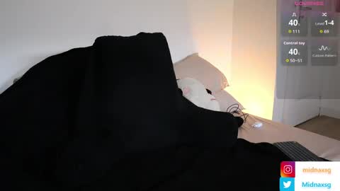 Midna online show from April 9, 1:06 pm