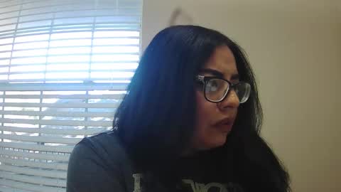 midnightbruja111 online show from October 30, 5:57 pm