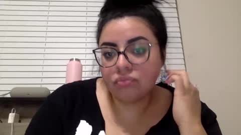 midnightbruja111 online show from October 25, 5:19 am