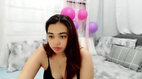 Snapshot of midnightbunny_ chatting on October 7, 1:40 pm Bunny 3 online show from October 7, 1:40 pm