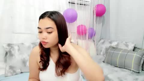 Snapshot of midnightbunny_ chatting on September 26, 7:44 pm Bunny 3 online show from September 26, 7:44 pm