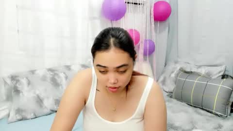 Snapshot of midnightbunny_ chatting on September 30, 12:26 pm Bunny 3 online show from September 30, 12:26 pm