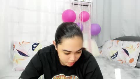 Snapshot of midnightbunny_ chatting on October 16, 1:11 pm Bunny 3 online show from October 16, 1:11 pm