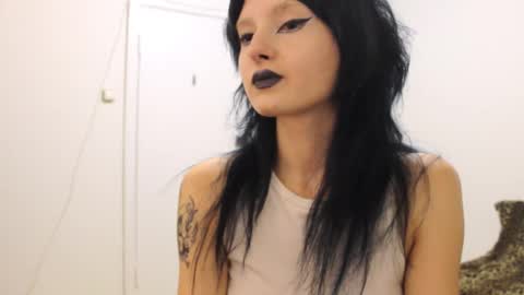 Snapshot of midnightsiren chatting on September 22, 7:29 pm midnightsiren online show from September 22, 7:29 pm