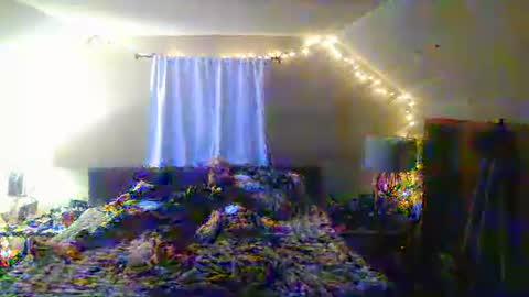 Snapshot of midtownhustler chatting on October 29, 11:56 am midtownhustler online show from October 29, 11:56 am