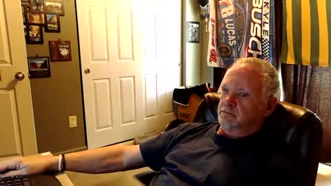Snapshot of midwestdad09 chatting on September 20, 4:43 pm midwestdad09 online show from September 20, 4:43 pm