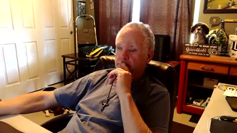 Snapshot of midwestdad09 chatting on October 8, 7:09 pm midwestdad09 online show from October 8, 7:09 pm