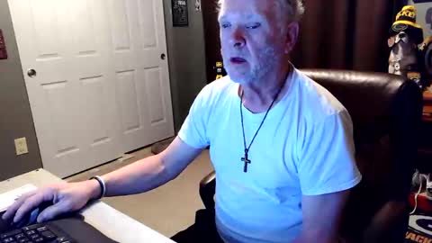 midwestdad09 online show from December 19, 8:10 am