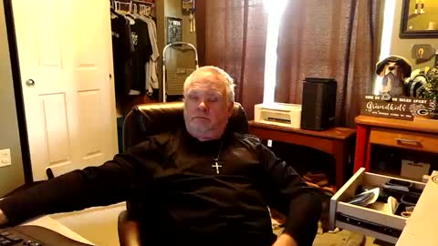 Snapshot of midwestdad09 chatting on October 10, 6:36 pm midwestdad09 online show from October 10, 6:36 pm