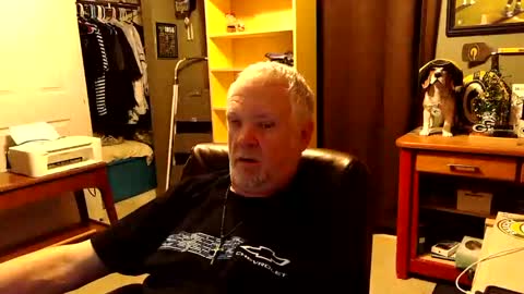 Snapshot of midwestdad09 chatting on September 29, 10:58 am midwestdad09 online show from September 29, 10:58 am