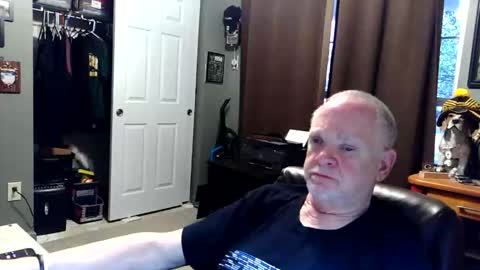 midwestdad09 online show from April 5, 12:07 am